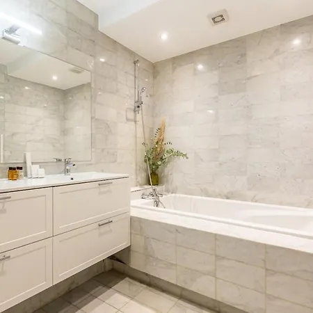 Amazing 3bedrooms Champs Elysées#ac Appartamento Parigi